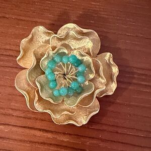 Vintage Gold Floral Brooch